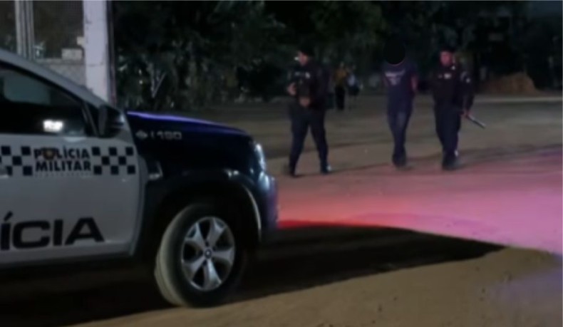 Homem é preso após jogar combustível em casa com mulher e crianças e ameaçar derrubar imóvel com trator em Sorriso